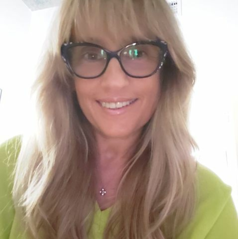 Meet your Posher, Zita
